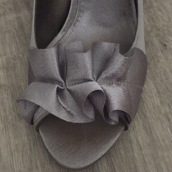 Silver peep toe heels - Picture 4 of 5